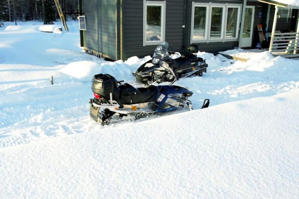 Santa's Reindeer Holiday Home Chalet in Lapland