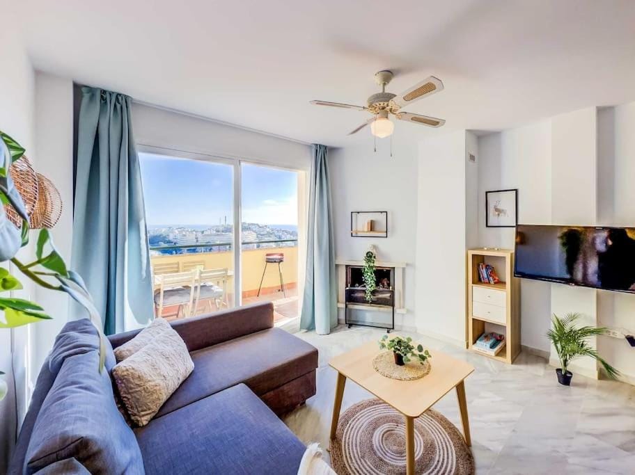 101-Apartment, Stunning Views, Riviera del Sol Apartment in Sitio de Calahonda