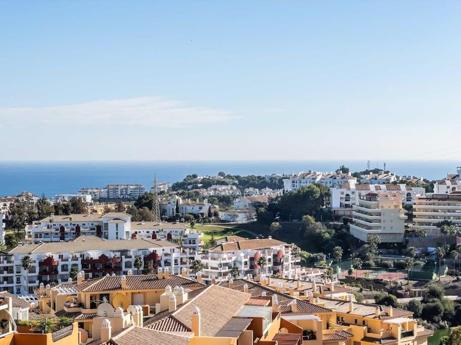 101-Apartment, Stunning Views, Riviera del Sol Apartment in Sitio de Calahonda
