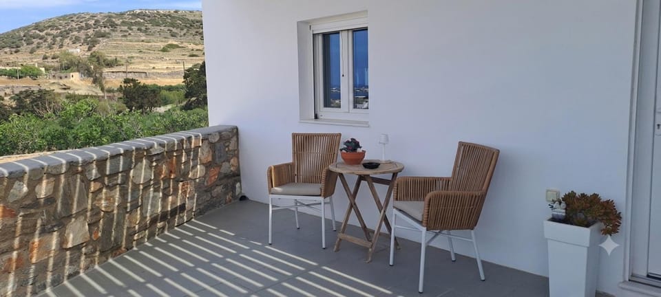 Small Villa 4 two House in Paros, Greece