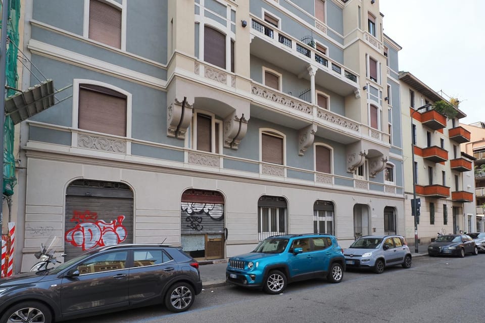 Property building, Neighbourhood, Street view