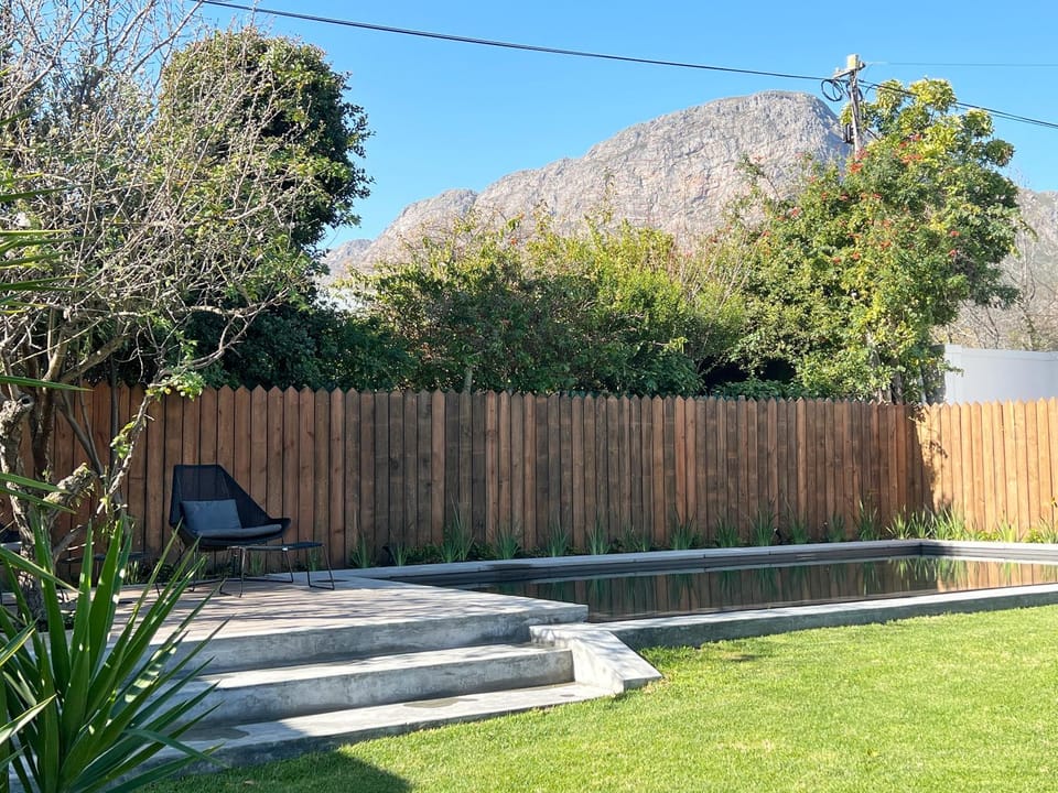 Garden, Swimming pool