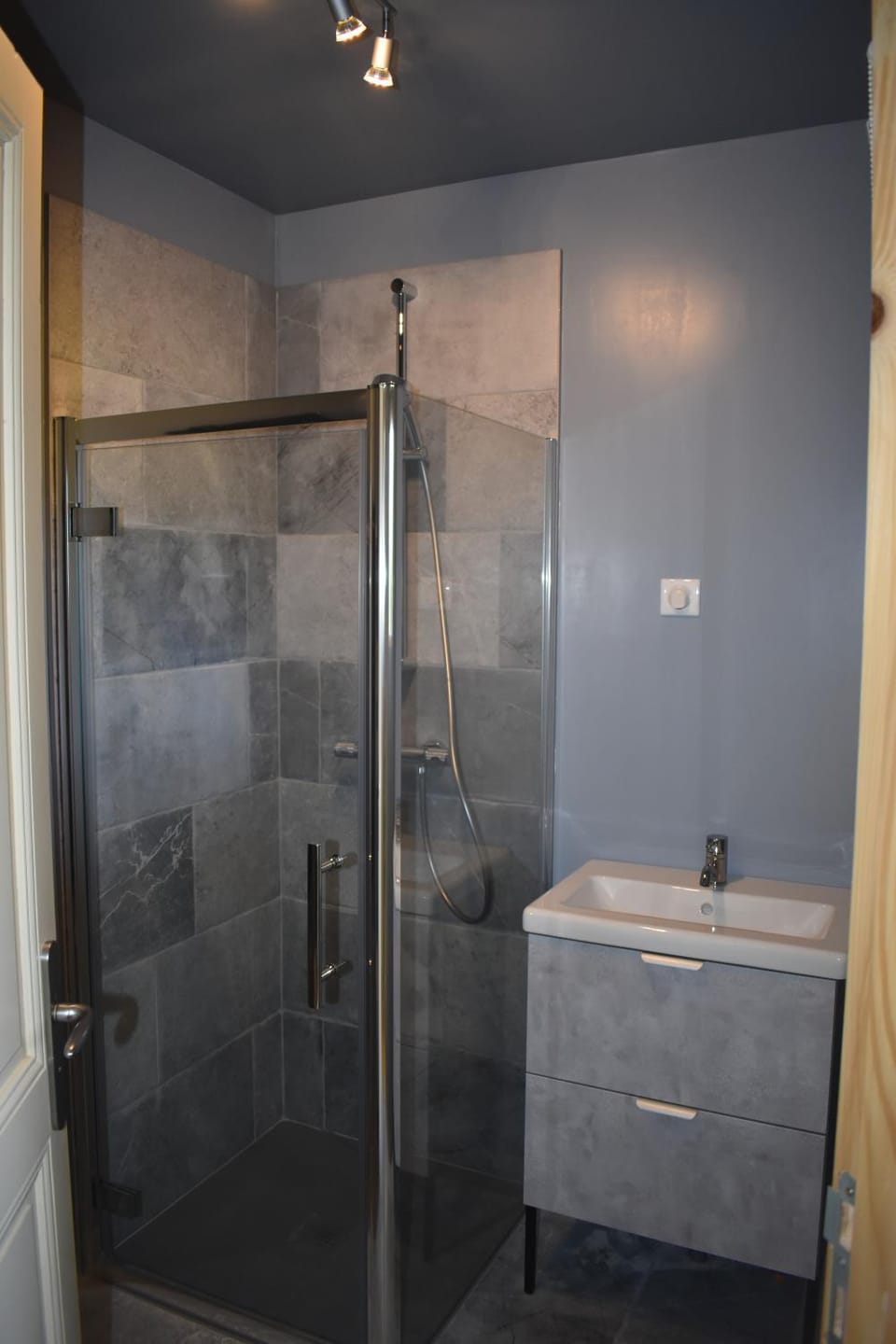 Shower, Bathroom