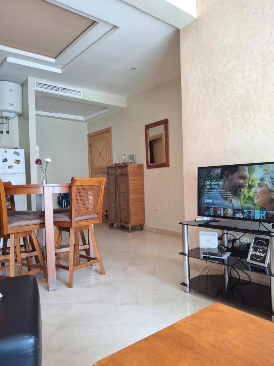 Studio moderne avec balcon vue sur piscine, à 5min de l'Aéroport Mohammed V Casablanca Apartment in Casablanca-Settat