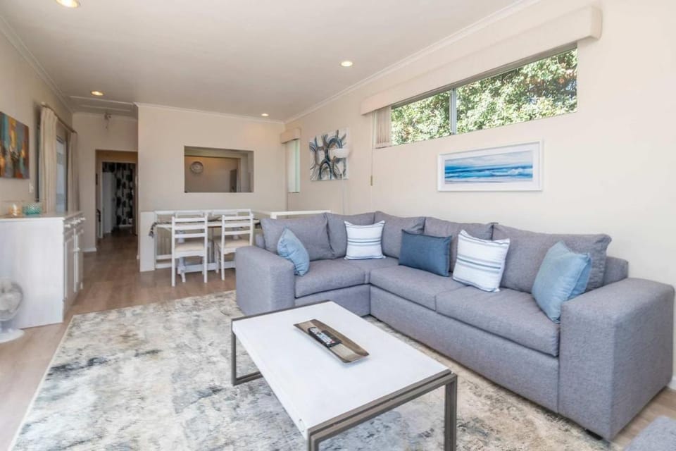 Sante Fe' Cottage Private 2-Bed Escape, Camps Bay Apartment in Camps Bay