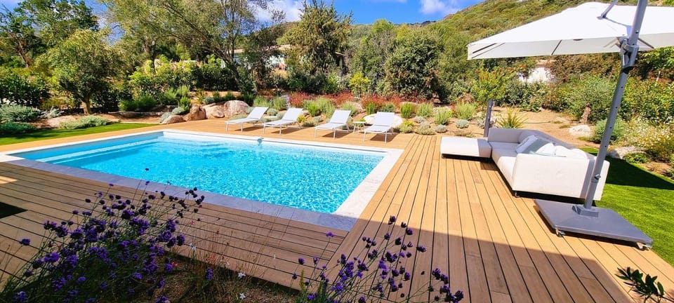 Villa Alba, 8 pers, piscine chauffée, 5 minutes plage Villa in Zonza