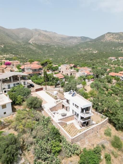 Elaída - Studio,Θέα θάλασσα & βουνό,Μάνη Apartment in Peloponnese Region