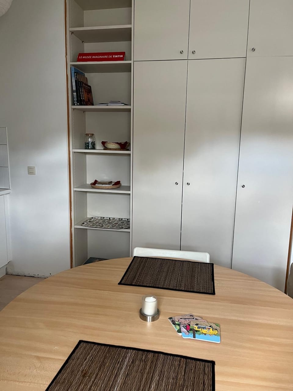 Dining area, wardrobe