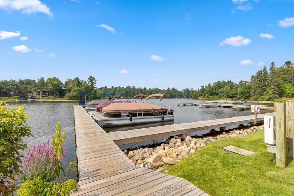 Day, Lake view