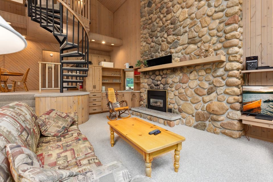 Living room, Seating area, fireplace