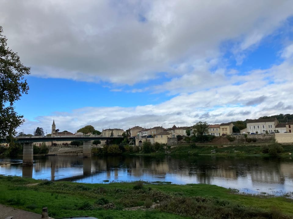 Near Bergerac Airport 16th Century Town House House in Nouvelle-Aquitaine