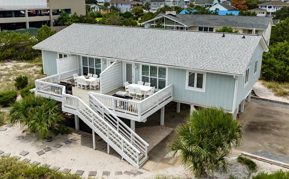 Seaview Unit B by Sea Scape Properties House in Wrightsville Beach