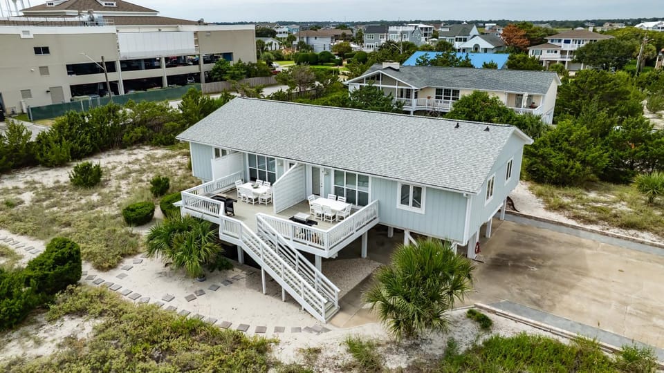 Seaview Unit B by Sea Scape Properties House in Wrightsville Beach