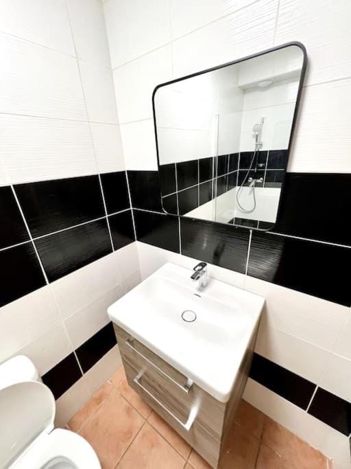 Toilet, Bathroom