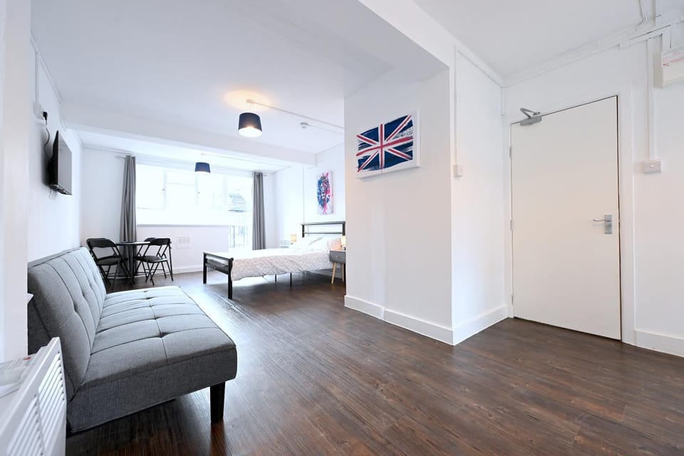 Centrally located flat in Leicester Square Apartment in City of Westminster