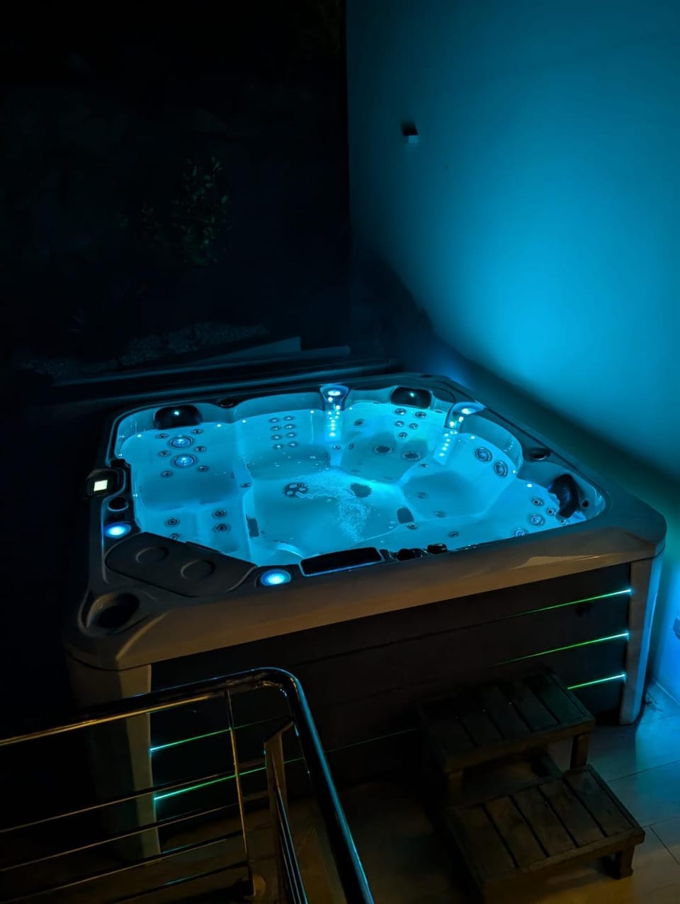 Hot Tub, Hot Tub, Spa and wellness centre/facilities