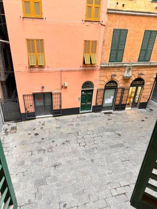 Property building, Neighbourhood, Street view