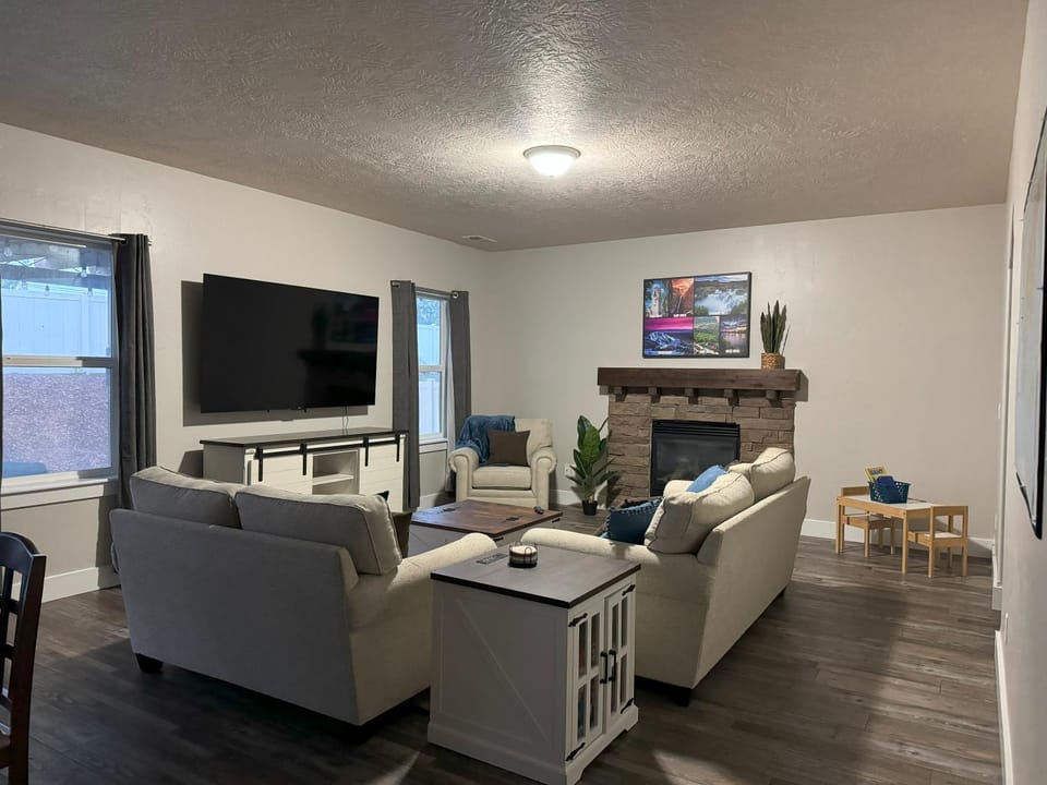 Living room, Family