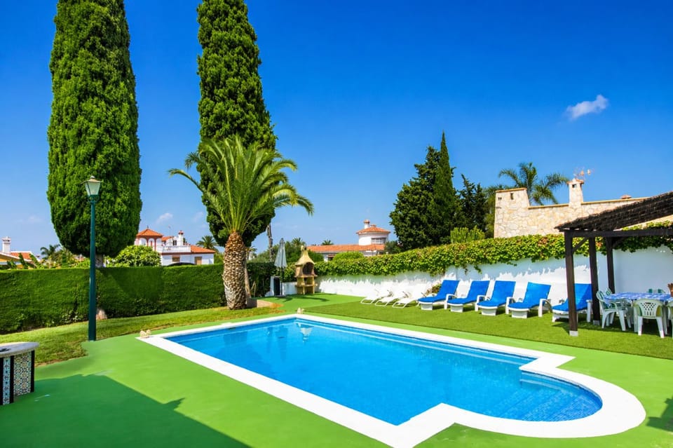 Cubo's Casa Los Mimbrales Villa in Alhaurín de la Torre