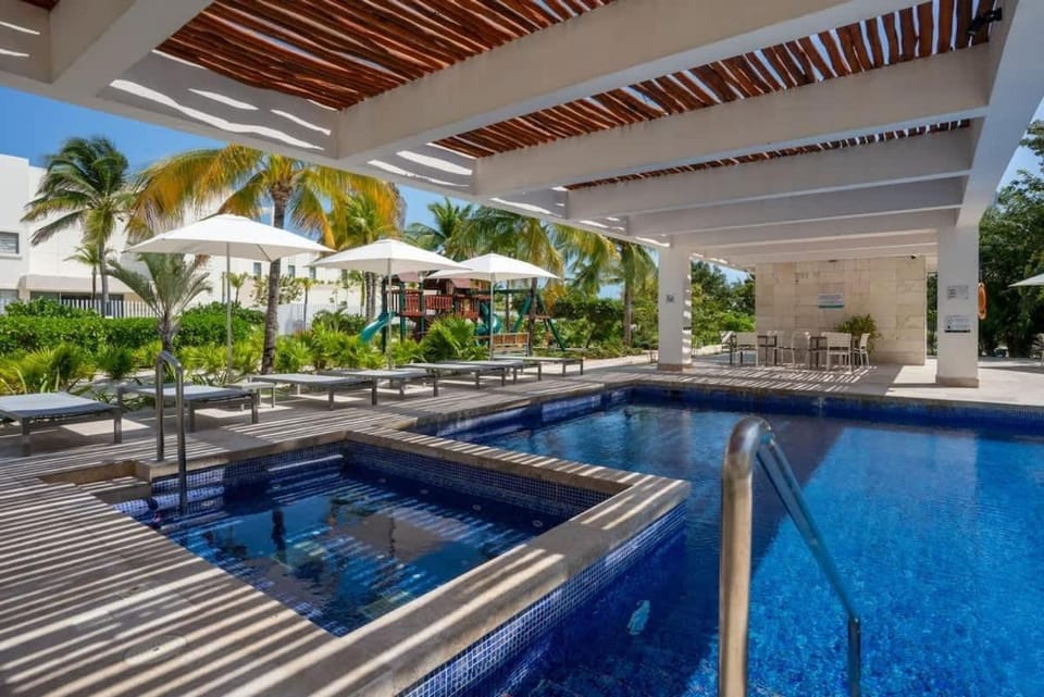 2BR Beachfront Exclusive Condo w/ Top Features Apartment in State of Quintana Roo