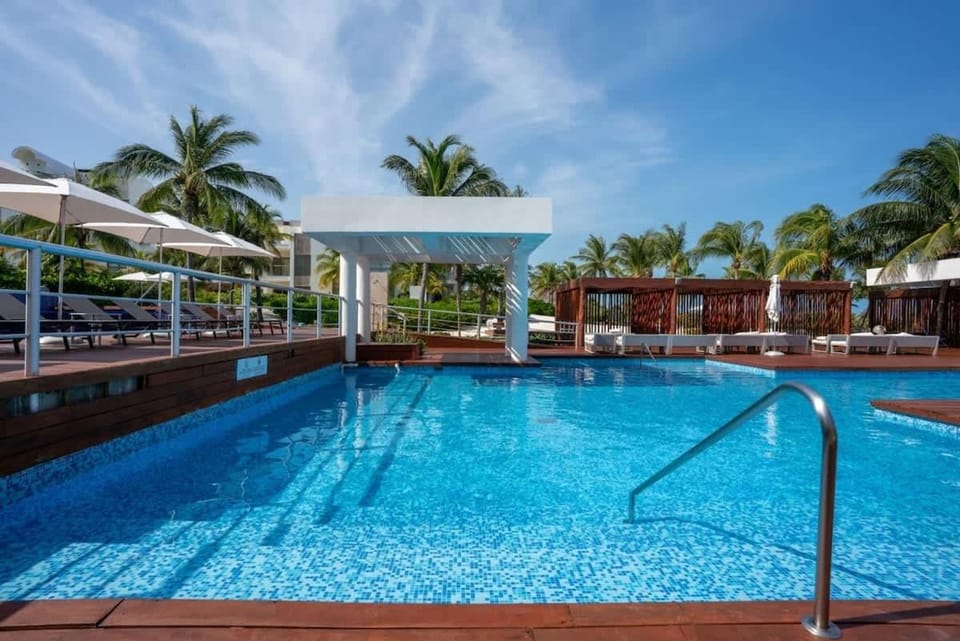 2BR Beachfront Exclusive Condo w/ Top Features Apartment in State of Quintana Roo