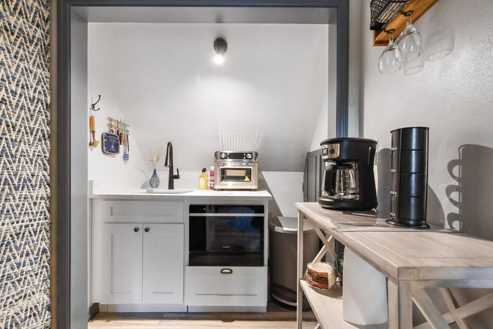 Coffee/tea facilities, Kitchen or kitchenette, minibar, toaster