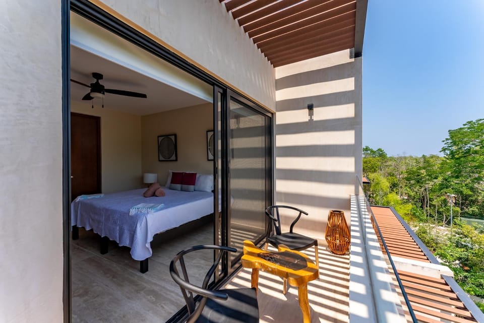 Bed, Day, Balcony/Terrace, Photo of the whole room, Bedroom