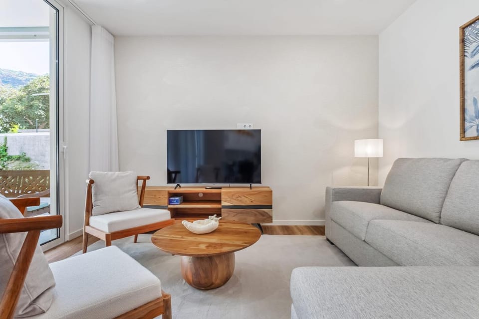 Coastal Charm by Homie Apartment in Madeira District