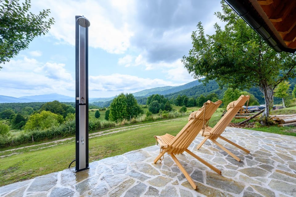 Spring, Day, Natural landscape, View (from property/room), Balcony/Terrace, Mountain view, sunbed