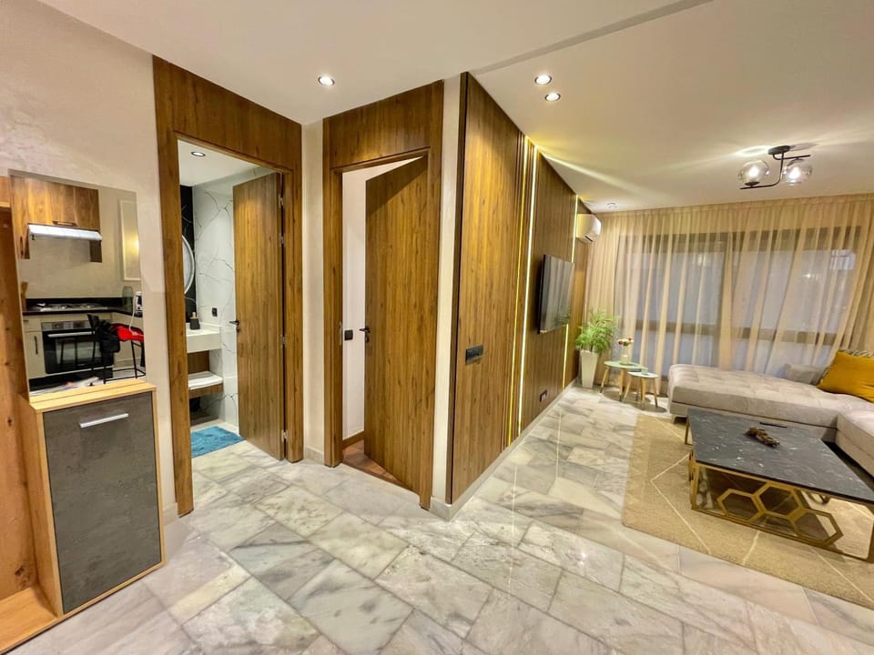 Bed, Kitchen or kitchenette, Photo of the whole room, Dining area, Bedroom, minibar, oven, stove