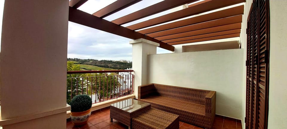 Lets in the Sun Nueva Alcaidesa Apartment in Andalusia