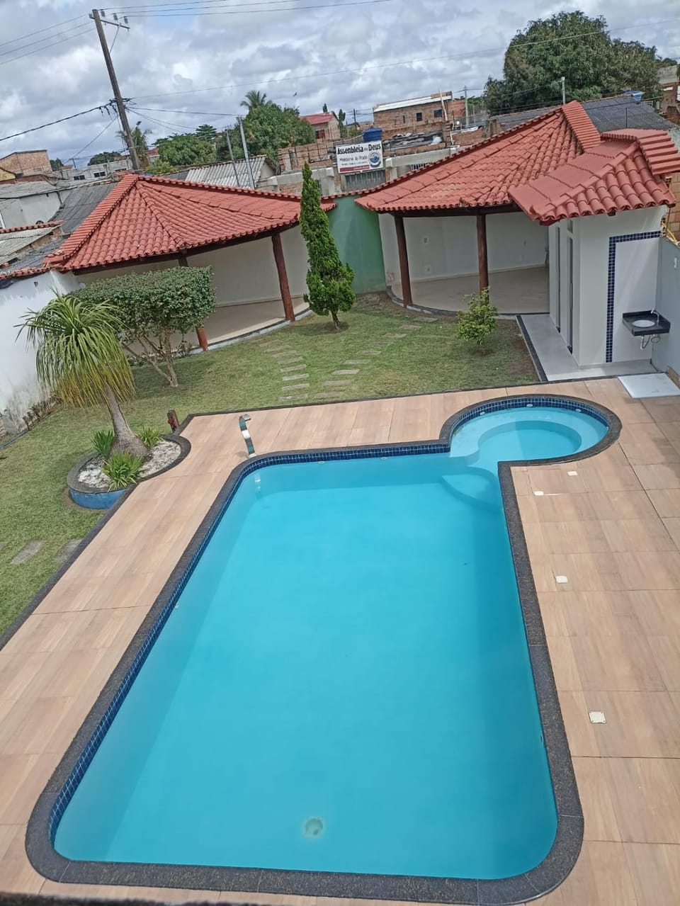 Swimming pool