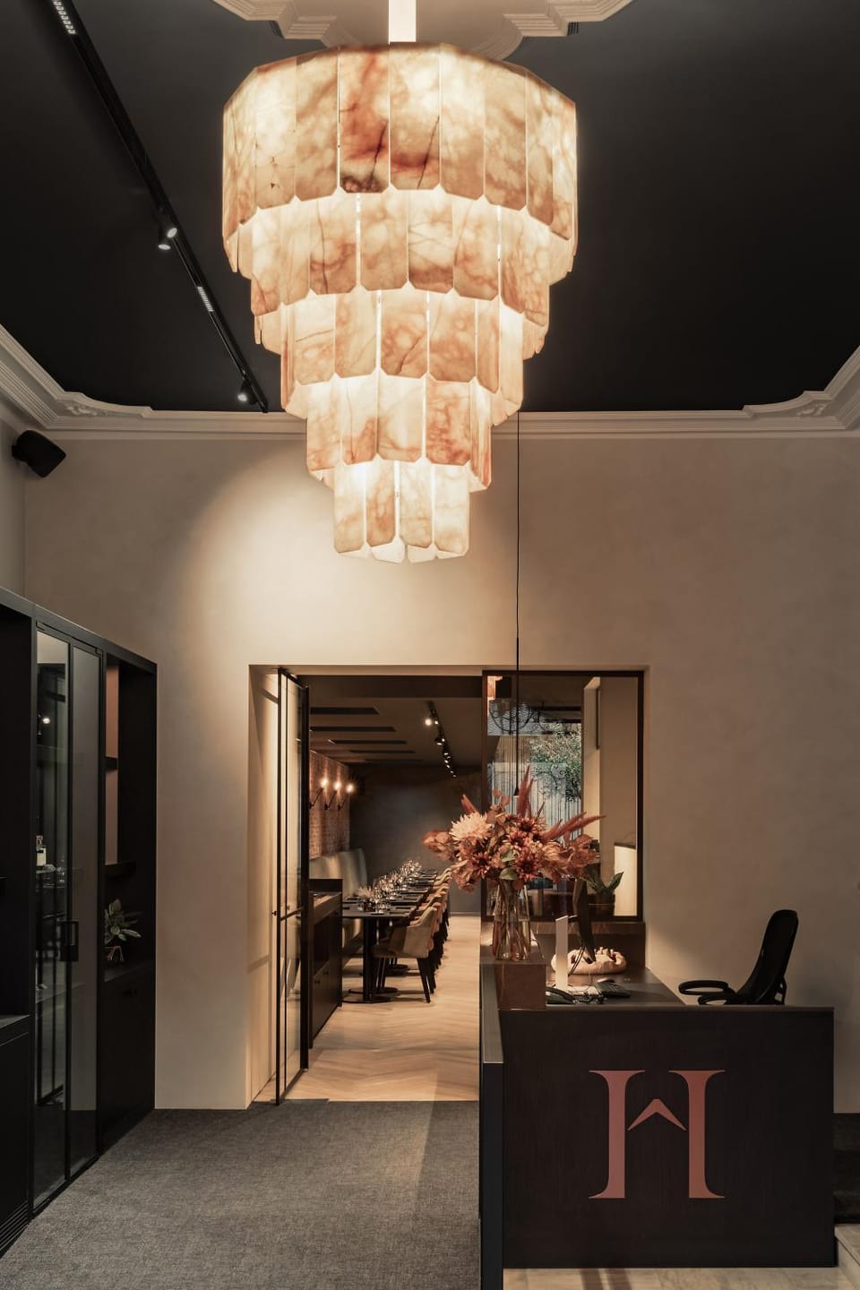 Property building, Restaurant/places to eat, Facade/entrance, Lobby or reception, Breakfast