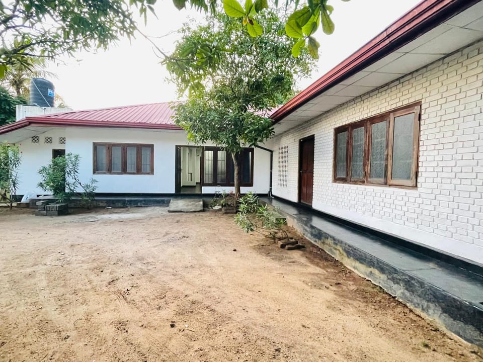 EESTEE Mount Hotel in Dehiwala-Mount Lavinia
