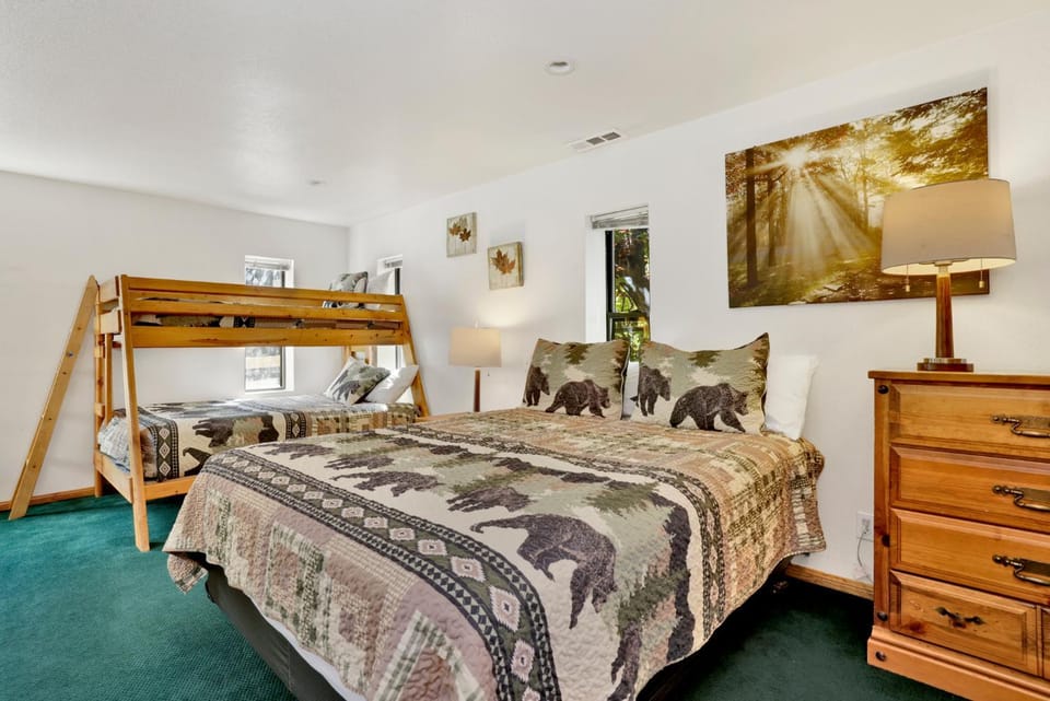 Breezy estate #114 House in Big Bear