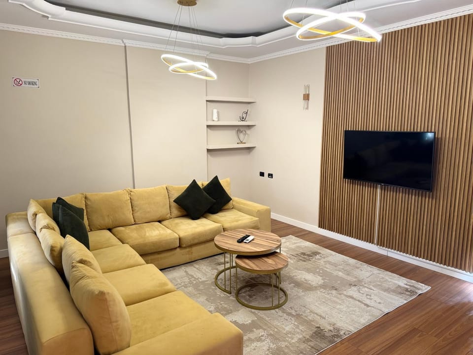 Golden Dublex Tirana Apartment in Tirana