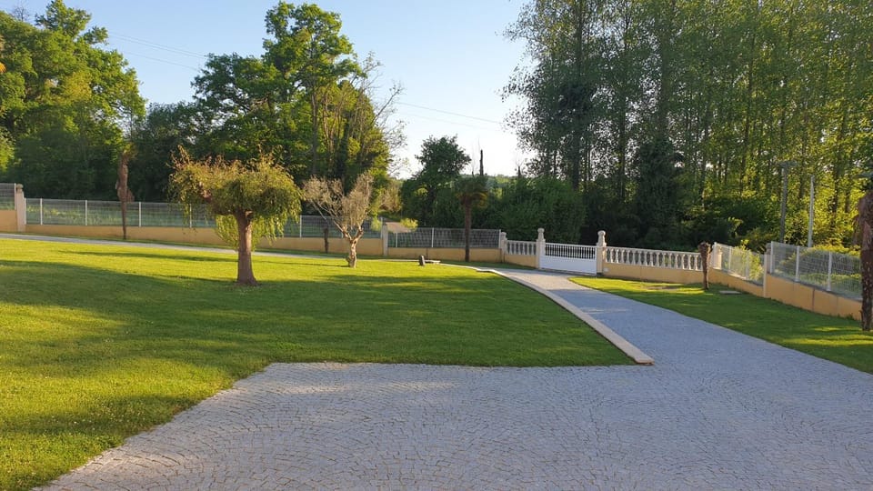 Facade/entrance, Day, Garden, Garden view