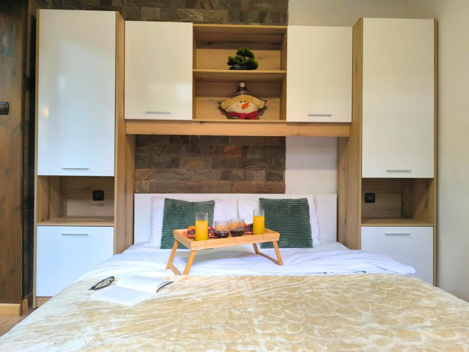 Bed, Photo of the whole room, Bedroom, towels, wardrobe