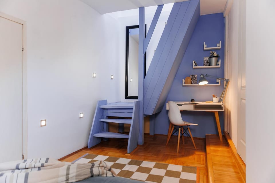 Bed, Bedroom, air conditioner
