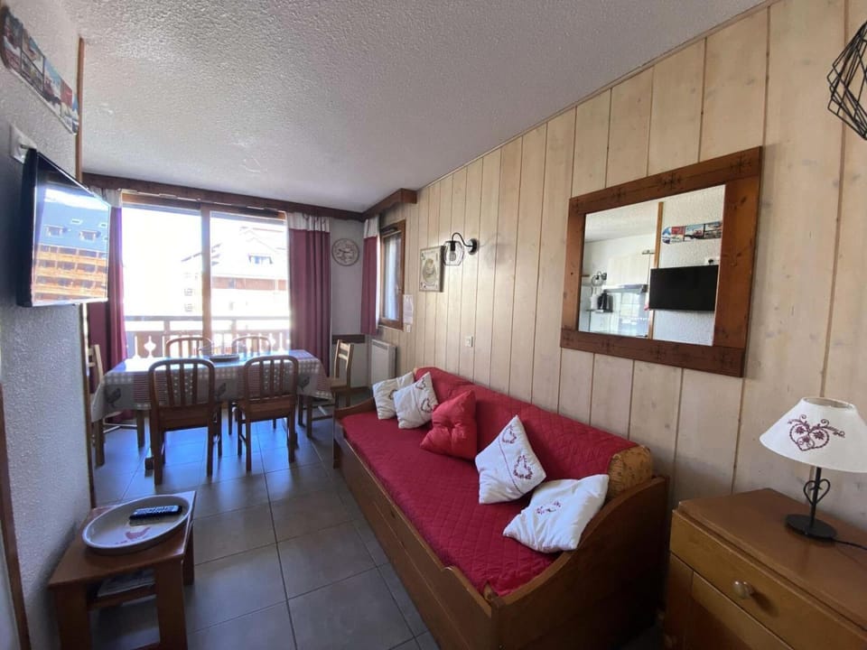Bed, kitchen