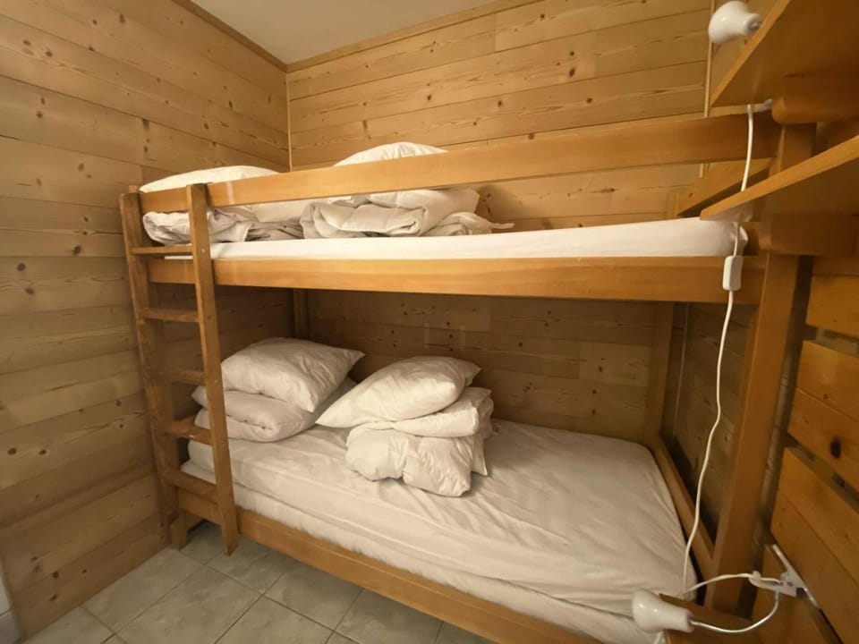 Bed, Bedroom, furniture