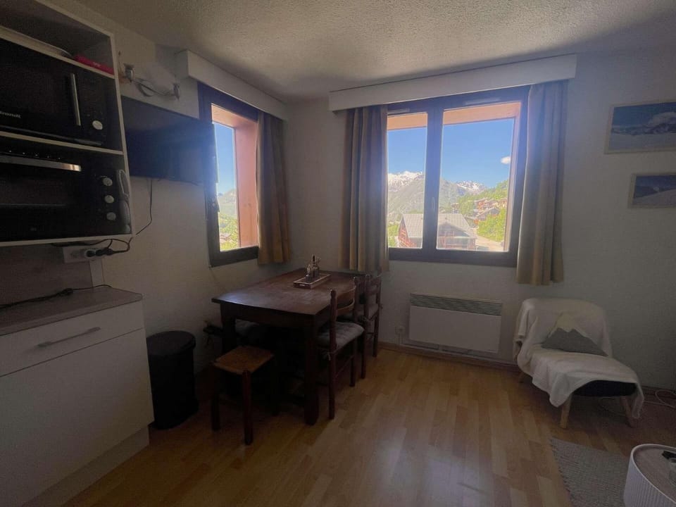 Résidence Montana 2 - Appartement cosy avec départ ski aux pieds MAE-5581 Apartment in Les Deux Alpes