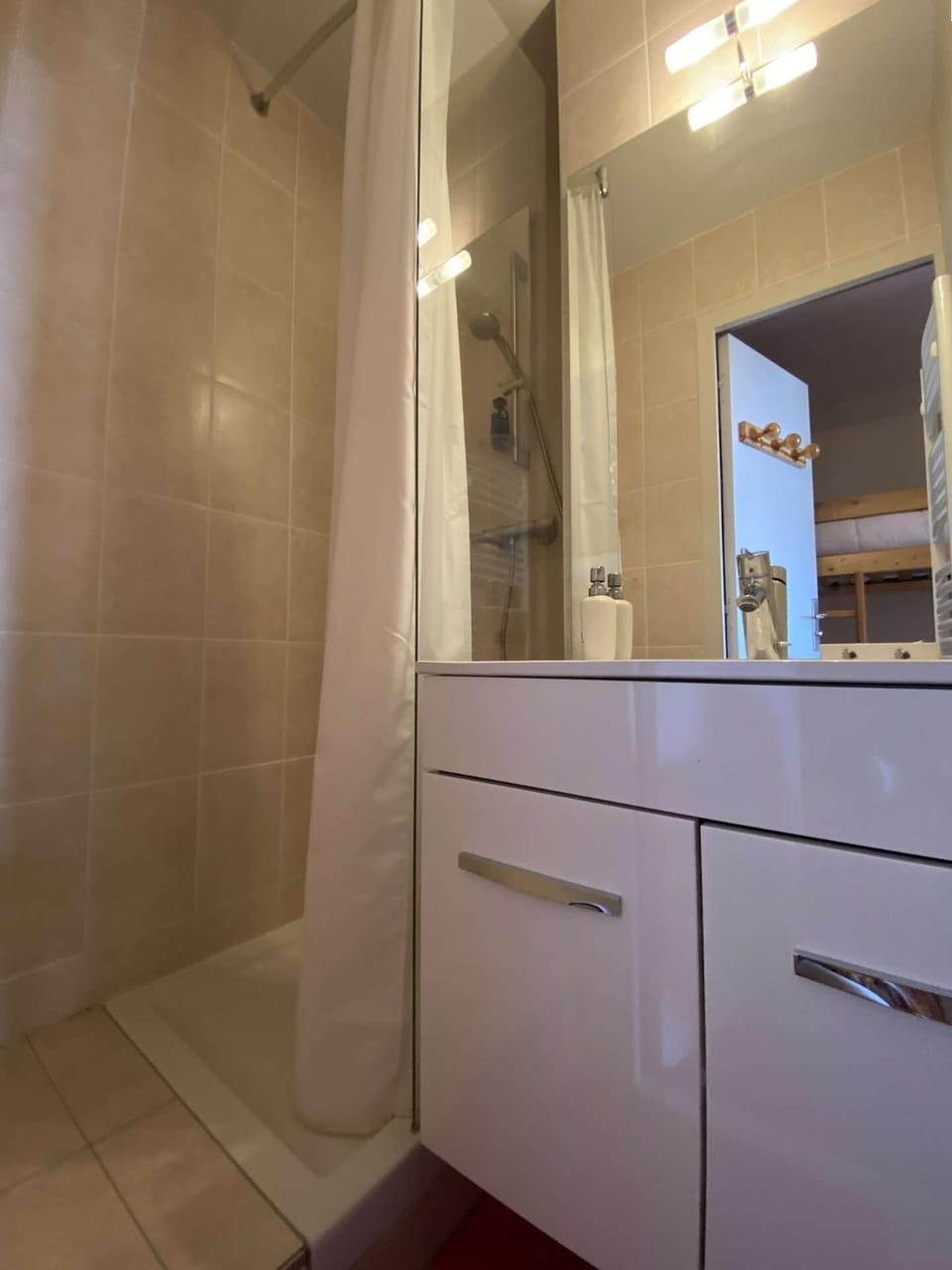 Shower, Bathroom