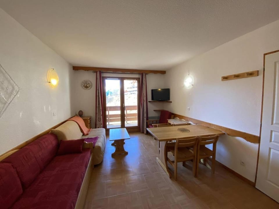 Bed, furniture, kitchen