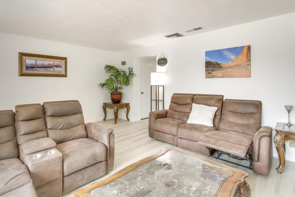 Pet-Friendly Ridgecrest Home Near OHV Trails! House in Ridgecrest