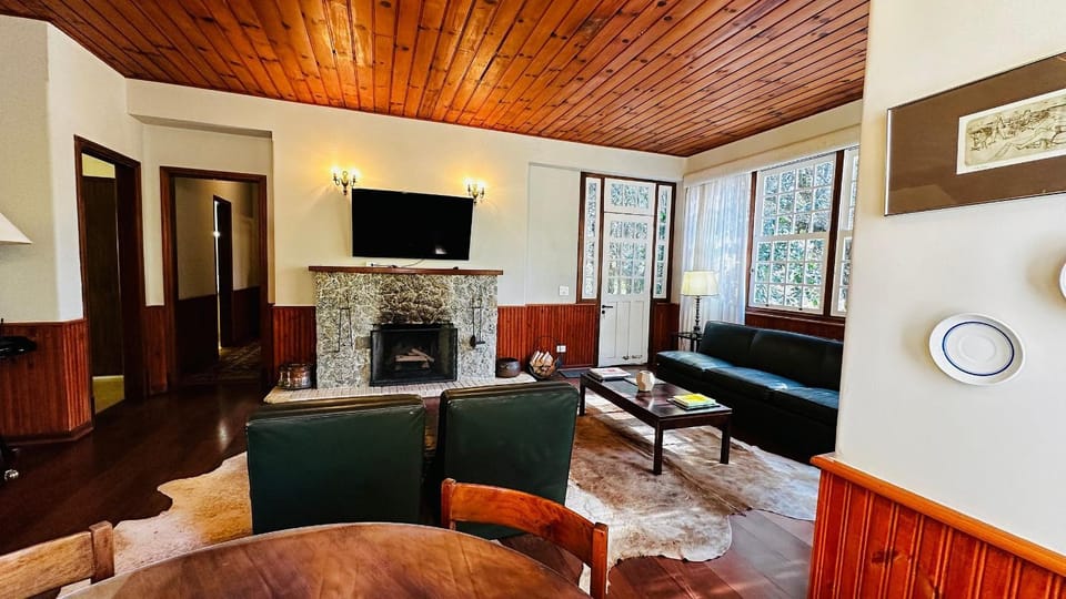 Casa do Bosque Apartment in Campos do Jordão