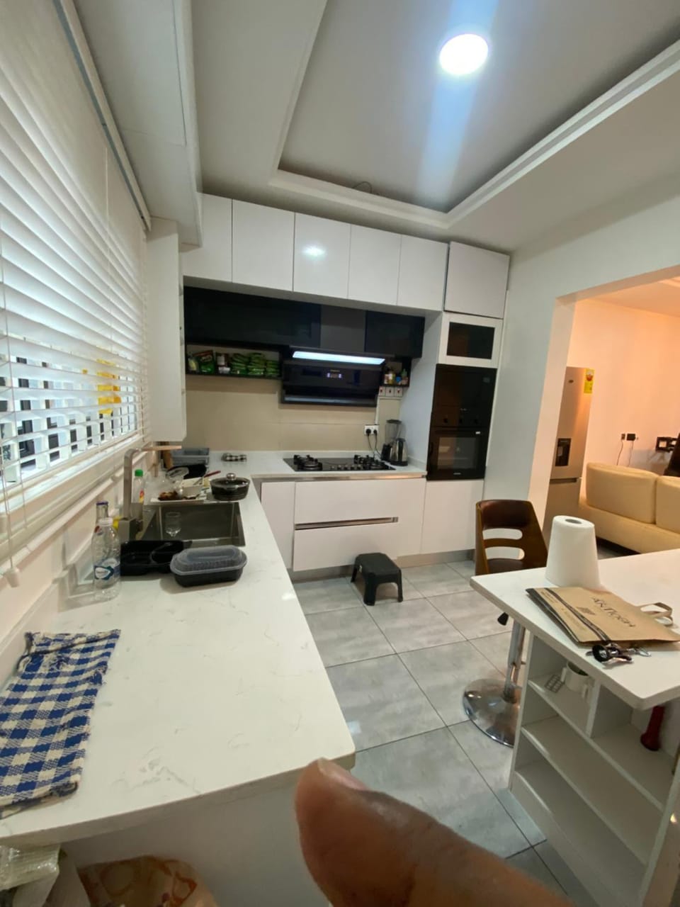 Kitchen or kitchenette, Dining area, stove
