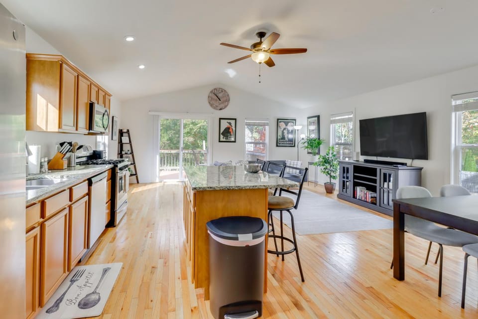 Warrenton Gem: Walk to Downtown! House in Warrenton