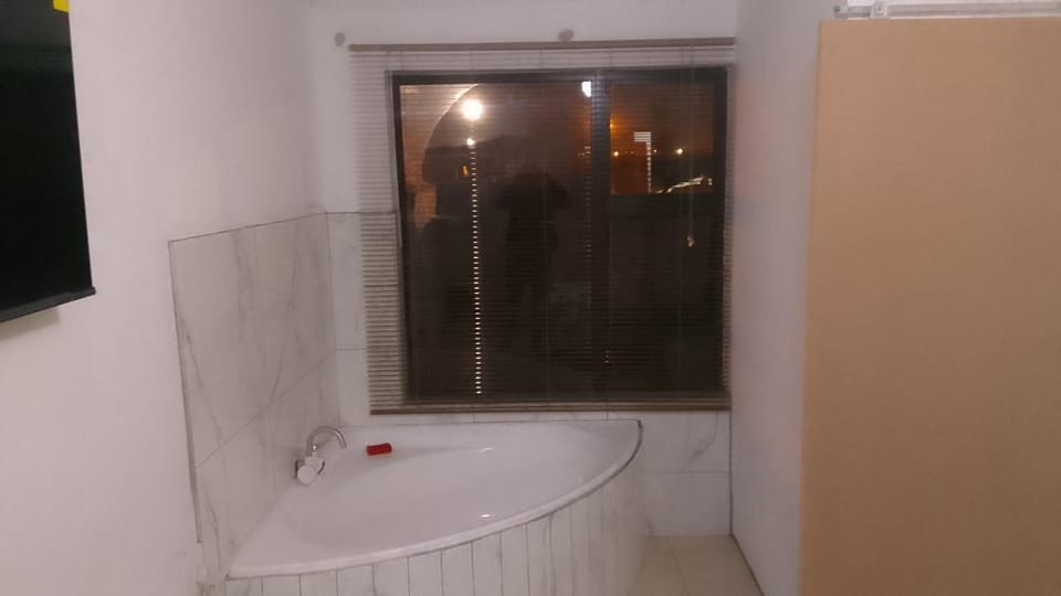 Thiwani Guest House Bed and Breakfast in Gauteng
