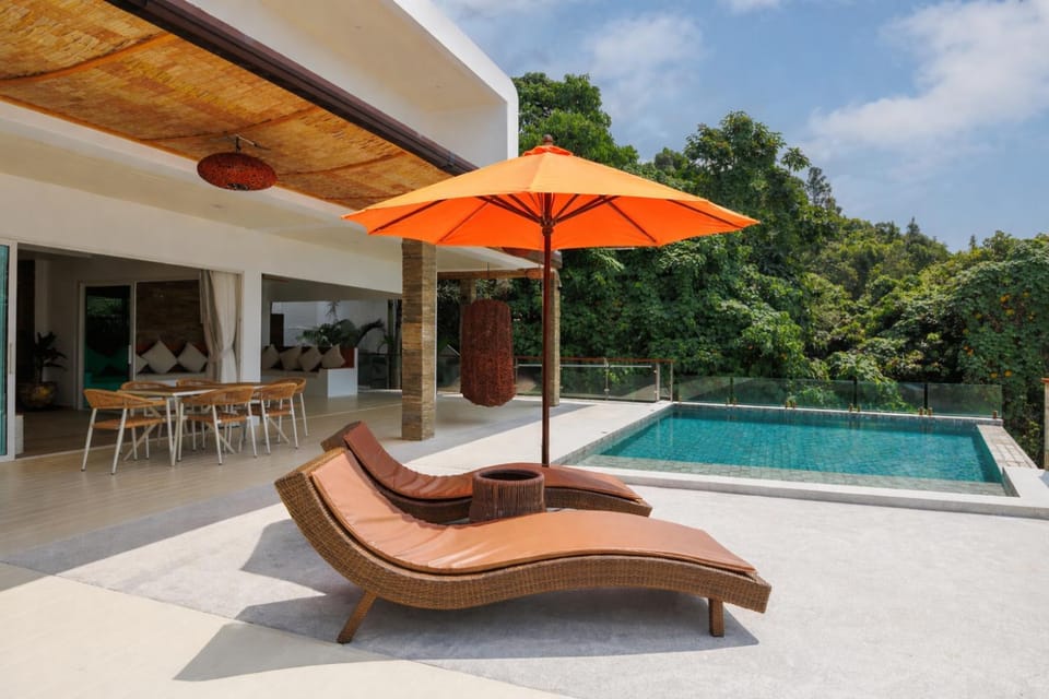 SunTien a spectacular 4br beach front pool villa Villa in Ko Pha-ngan Sub-district
